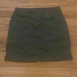 Women’s Green Skort